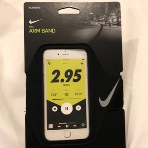 NIKE Running Arm Band